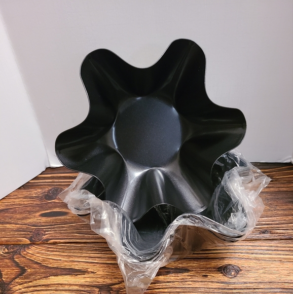 Other - Set of Four Tortilla Mold Taco Salad Bowls